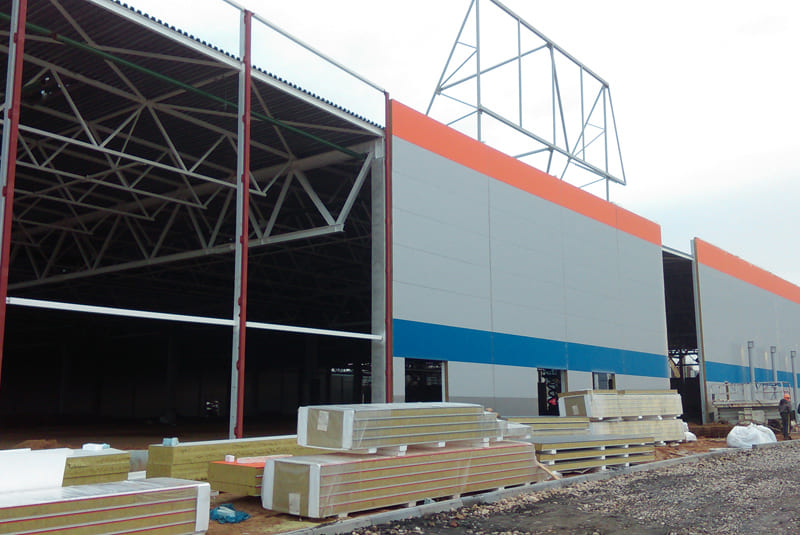 Строительство многофункционального комплекса (гипермаркета «ОМА»)